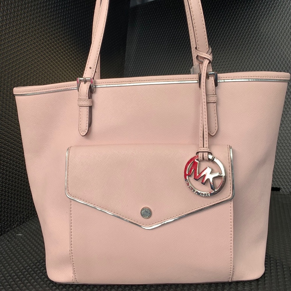 Women's Pink Jet Set Saffiano Leather Handbag